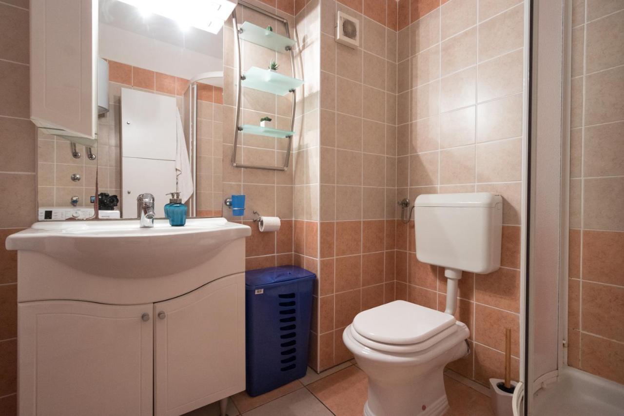 Apartman Nena Turanj Esterno foto