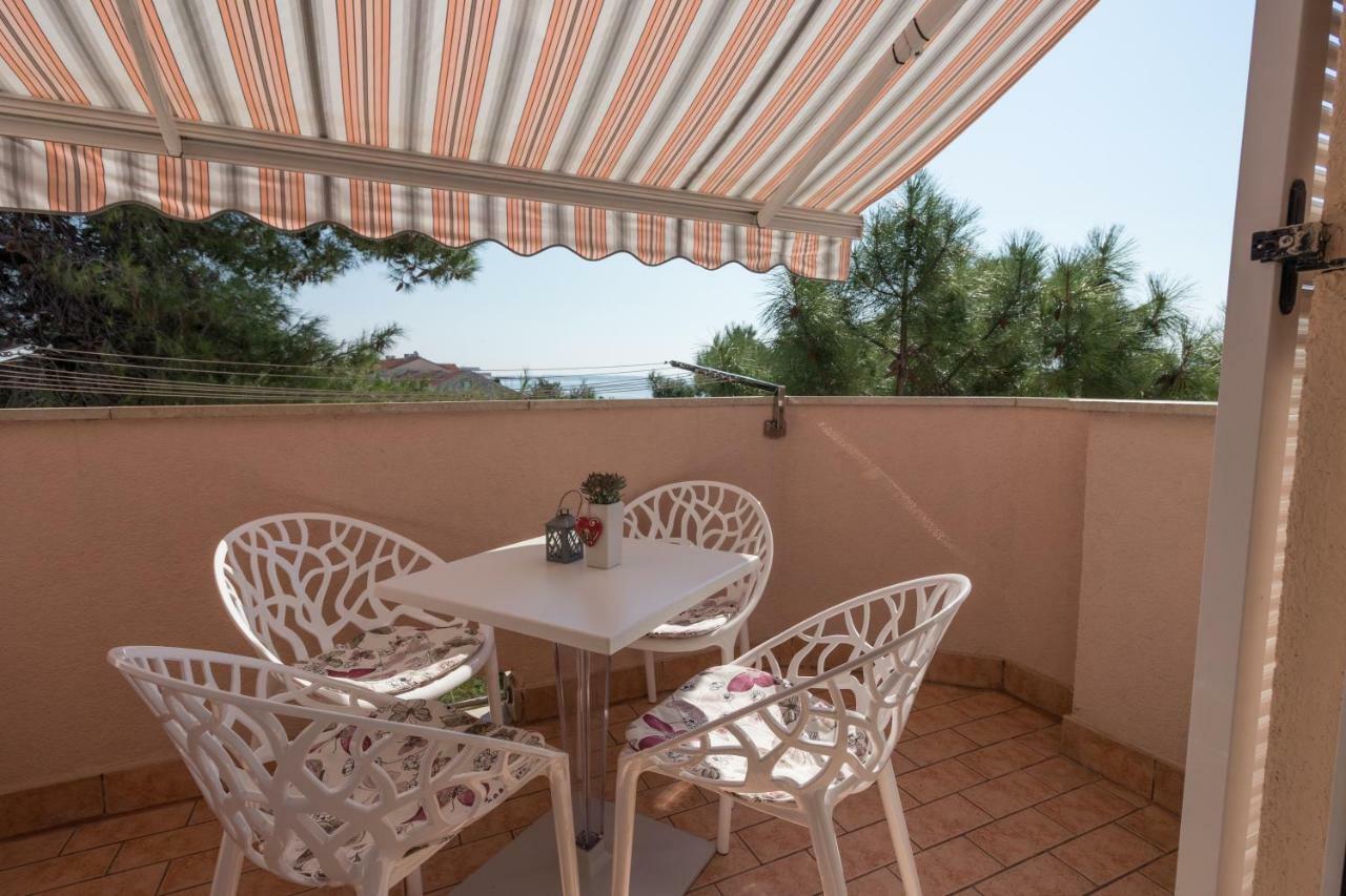 Apartman Nena Turanj Esterno foto
