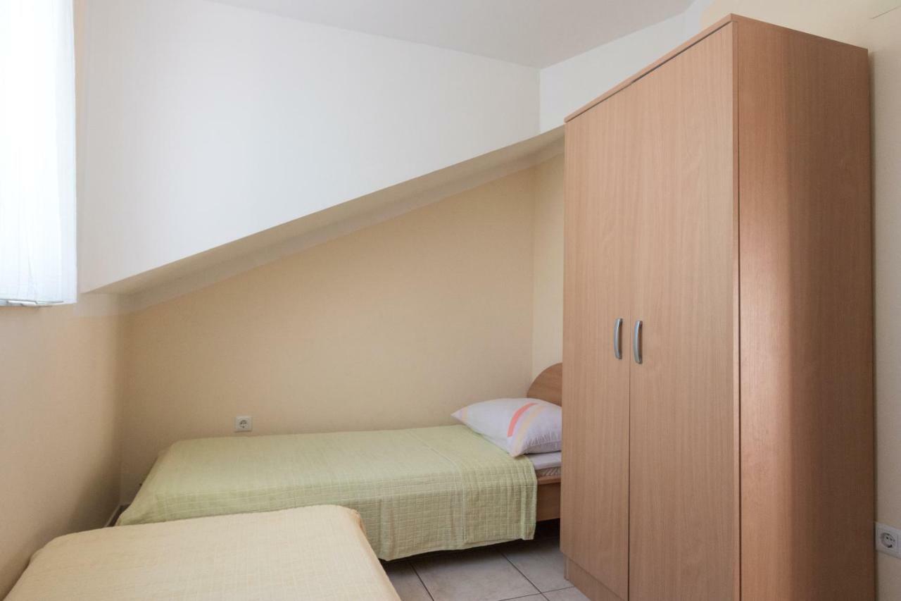 Apartman Nena Turanj Esterno foto